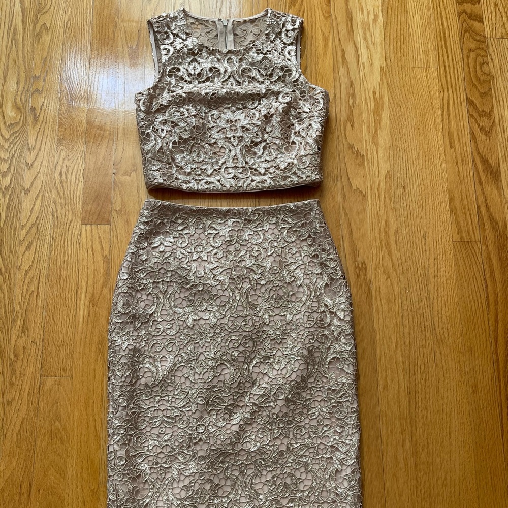 Excellent condition Badgley Mischka Dress - Size 6